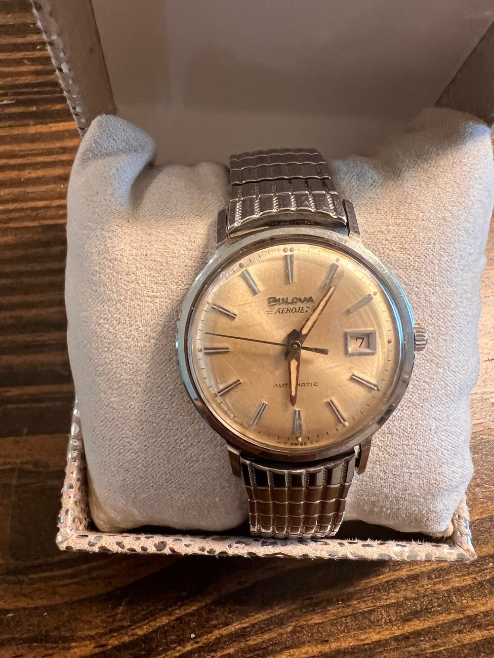 Vintage 1967 BULIVA AEROJET Men’s self winding watch. J698813 M7